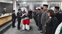 Bupati-Balangan-Abdul-Hadi-melantik-16-pejabat-administrator-dan-fungsional-di-lingkungan-Pemkab-Balangan-Selasa-14102025-di-Aula-Benteng-Tundakan.-Kalimantanlive.comKamil