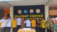 Menteri P2MI Resmikan Migrant Center Pertama di Kalimantan