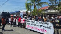 ARUN menggelar aksi damai di Ditreskrimsus Polda Kalsel untuk mengawal pemeriksaan Babeh Aldo dan meminta proses hukum berjalan profesional.