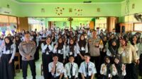 Bhabinkamtibmas Polresta Banjarmasin Beri Penyuluhan Hukum saat MPLS