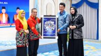 Pemerintah Kabupaten (Pemkab) Banjar menggelar acara pisah sambut Ketua Pengadilan Negeri (PN) Martapura dari Akhmad Fazrinnoor Sosilo Dewantoro kepada Dr Rais Torodji di Mahligai Sultan Adam, Martapura, Jumat (2/10/2026) malam.