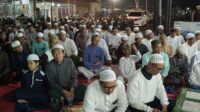 Ribuan jemaah memadati kawasan Kubah KH Sya’rani Arief di Kampung Melayu Tengah, Kecamatan Martapura Timur, Kabupaten Banjar, Senin (26/10/2026) malam.
